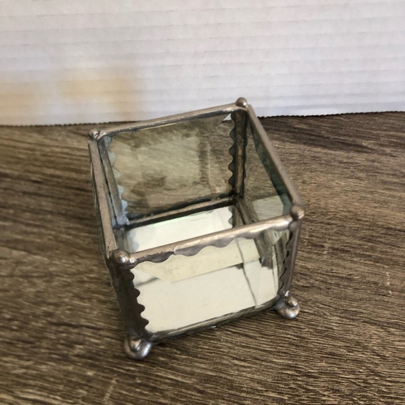 Vtg Beveled Glass Box with Mirrored Bottom - Picture 2 of 9